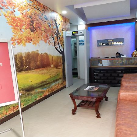 Hotel Perfect Palace Yeni Delhi Dış mekan fotoğraf